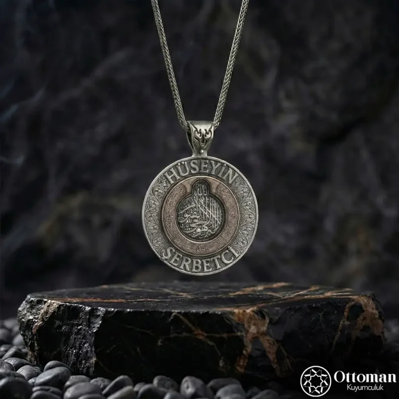 3 Koruma Dualı İsimli Gümüş Erkek Kolye