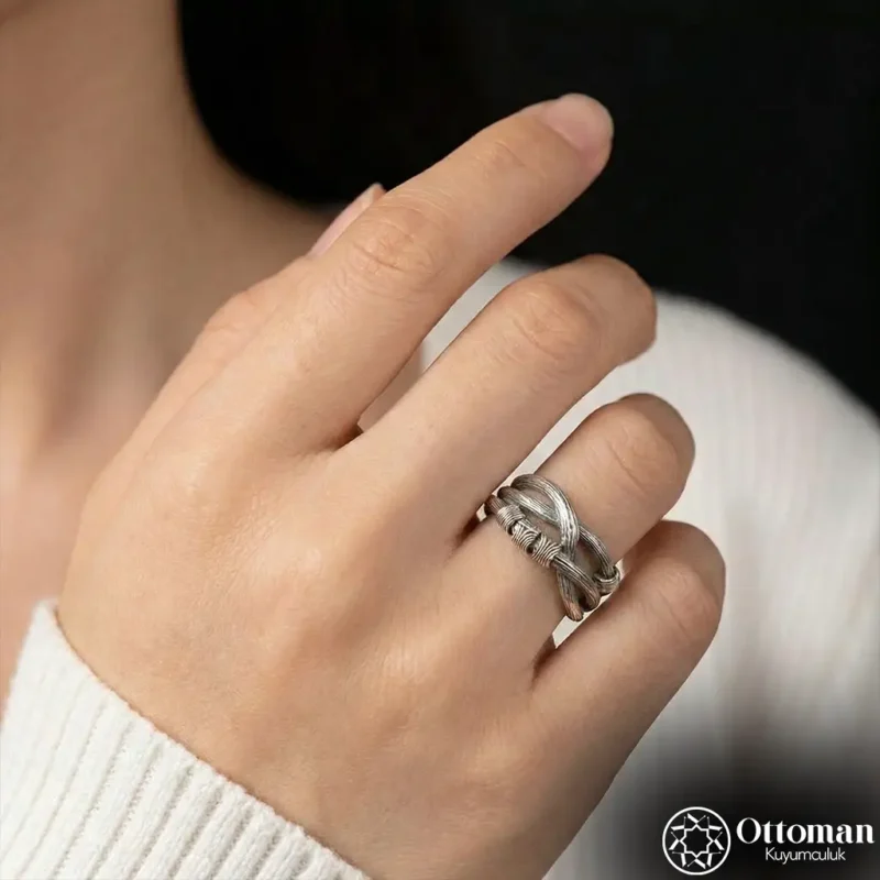 Sonsuz Gümüş Yüzük