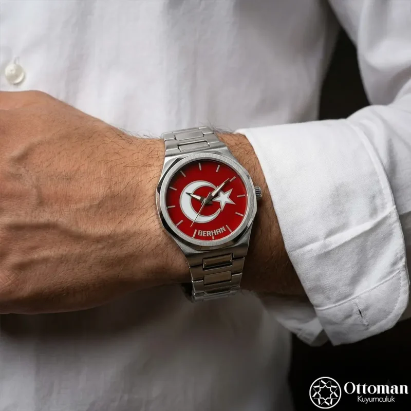 1 Ay Yıldızlı ve İsimli Gümüş Kadranlı Kol Saati