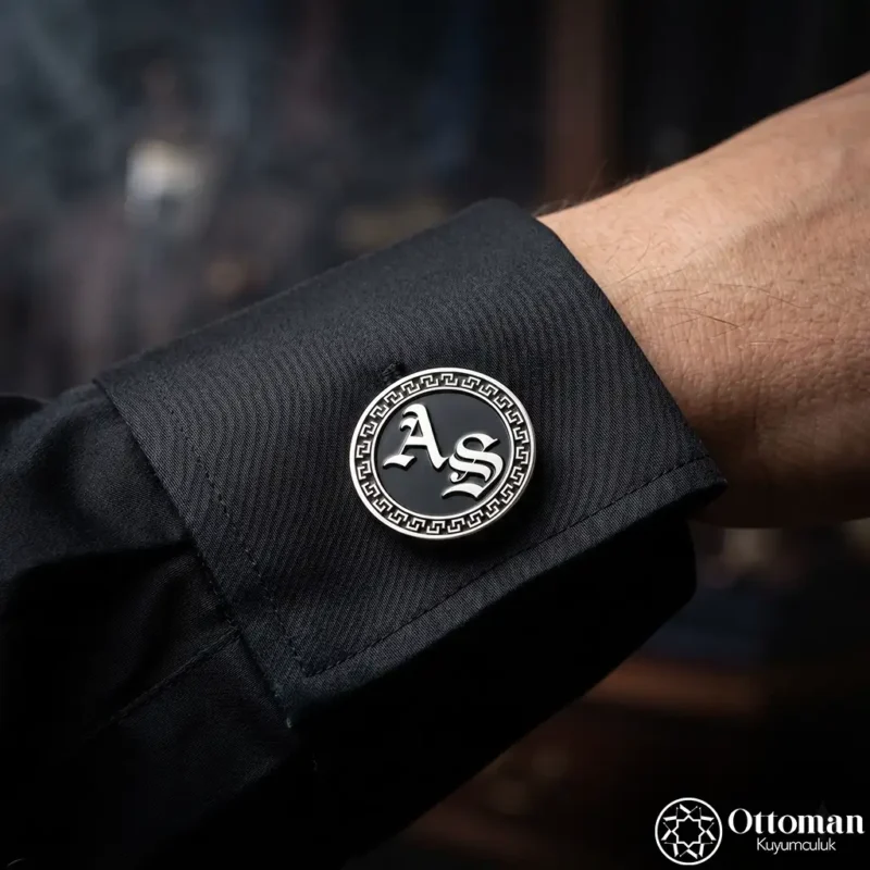 1 Monogram Harfli Gümüş Kol Düğmesi
