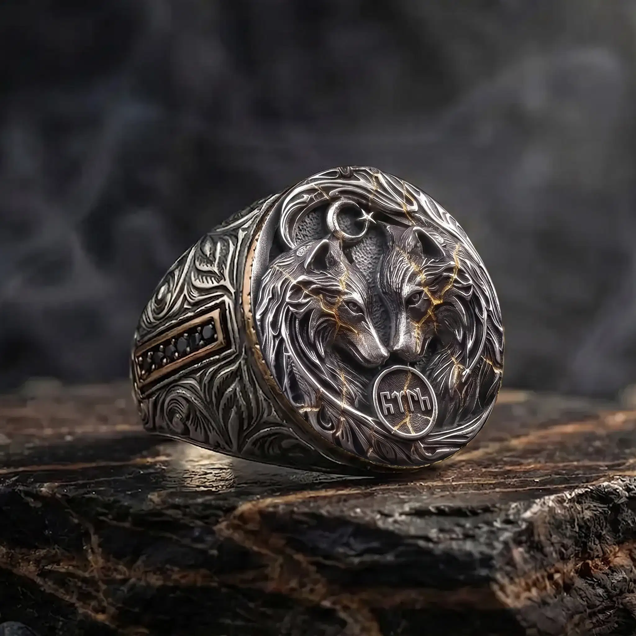 Grey Wolfun Love Silver Ring