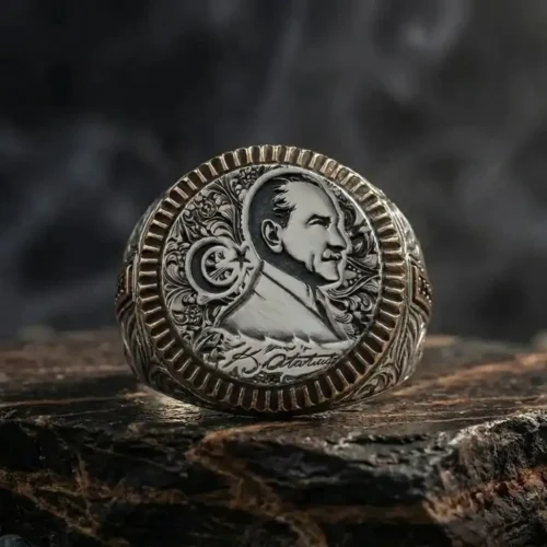 Atatürk Portreli ve İmzalı Ay Yıldızlı Gümüş Yüzük