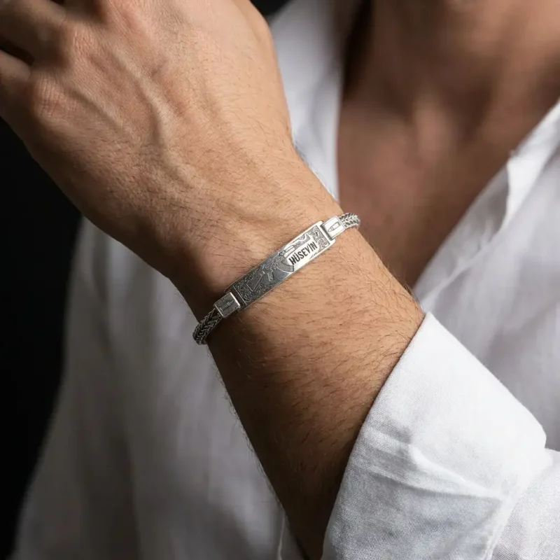 Kalaşnikof Motifli İsimli Gümüş Erkek Bileklik