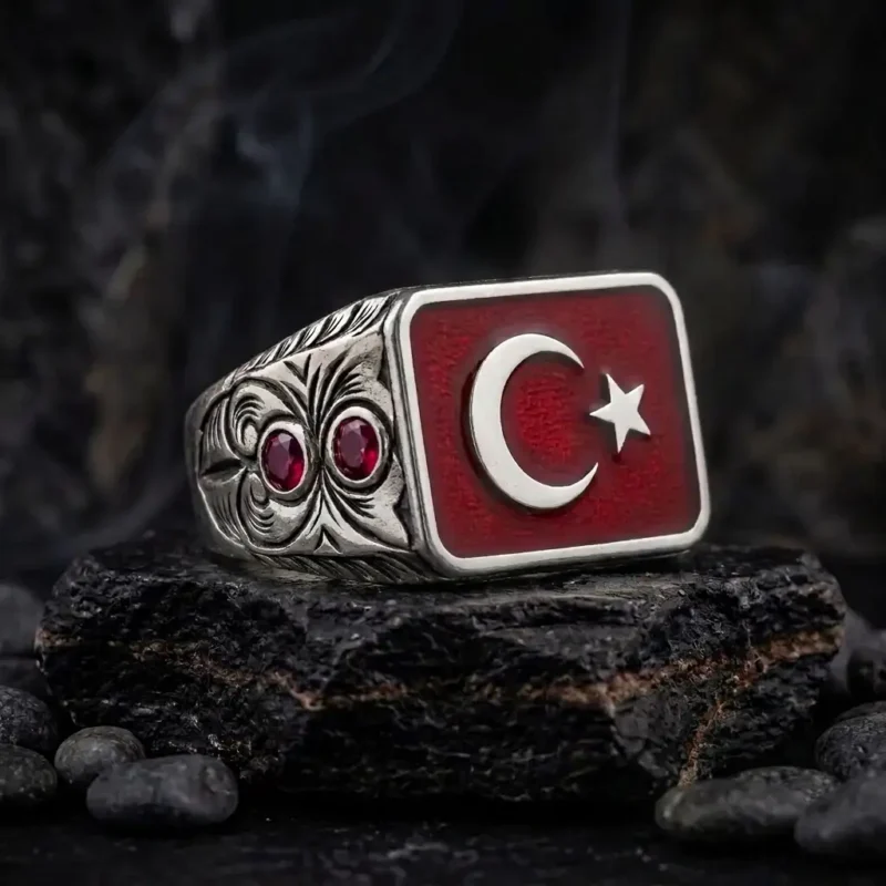 Ay Yıldız Kırmızı Mineli Dikdörtgen Gümüş Yüzük